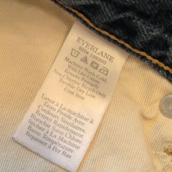 Everlane The Relaxed 90s Short Deep Indigo Blue Jean Distressed Raw Hem Size 25 - Picture 6 of 11